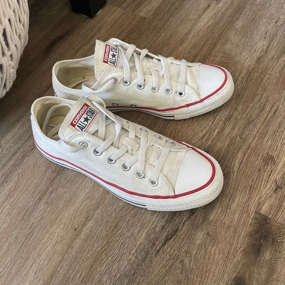 Converse Chuck Taylor All Star White Low Top | Size 8